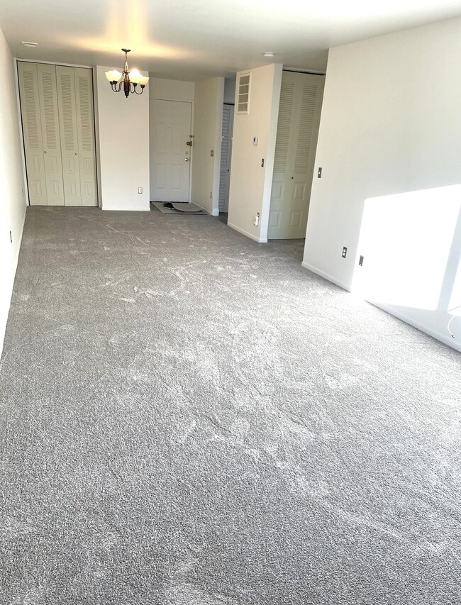 Building Photo - 176 Hackensack St