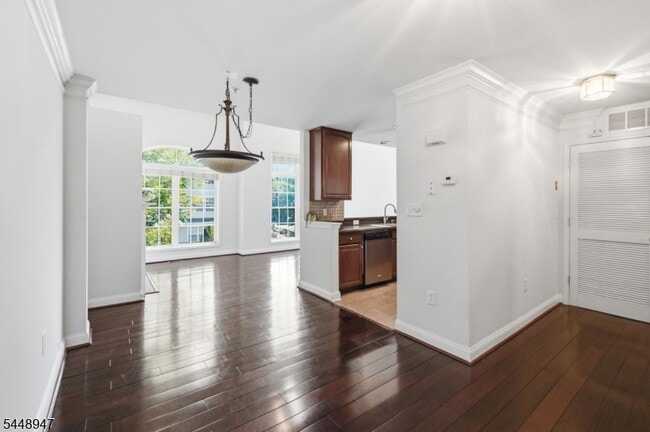 Building Photo - 408 Donato Cir