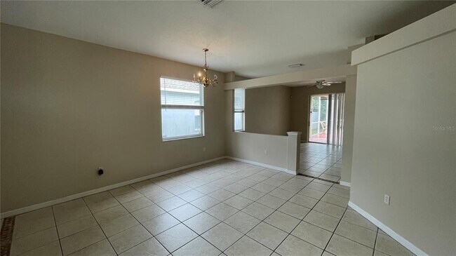 Building Photo - 6214 White Clover Cir