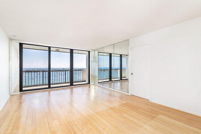 Building Photo - 5200 N Flagler Dr