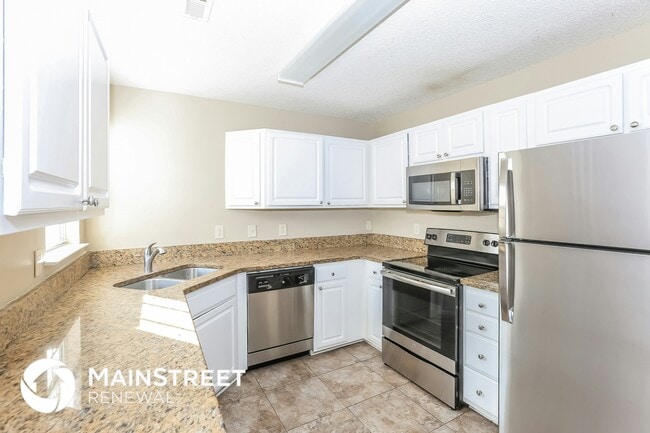 Building Photo - 5803 Bridgeway Dr