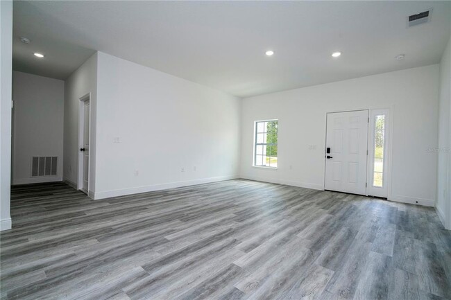 Building Photo - 2580 Gaillardia Dr