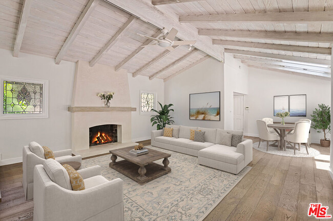 Building Photo - 3933 Mandeville Canyon Rd