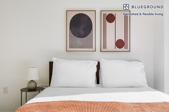 Building Photo - 545 Vanderbilt Ave