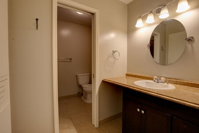 Building Photo - FIRST FULL MONTH FREE! Two Bedroom Condo n...