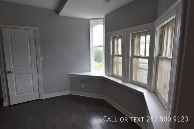 Building Photo - 4100 Parkside Ave