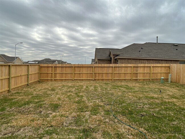 Building Photo - 24019 Steep Climb Dr