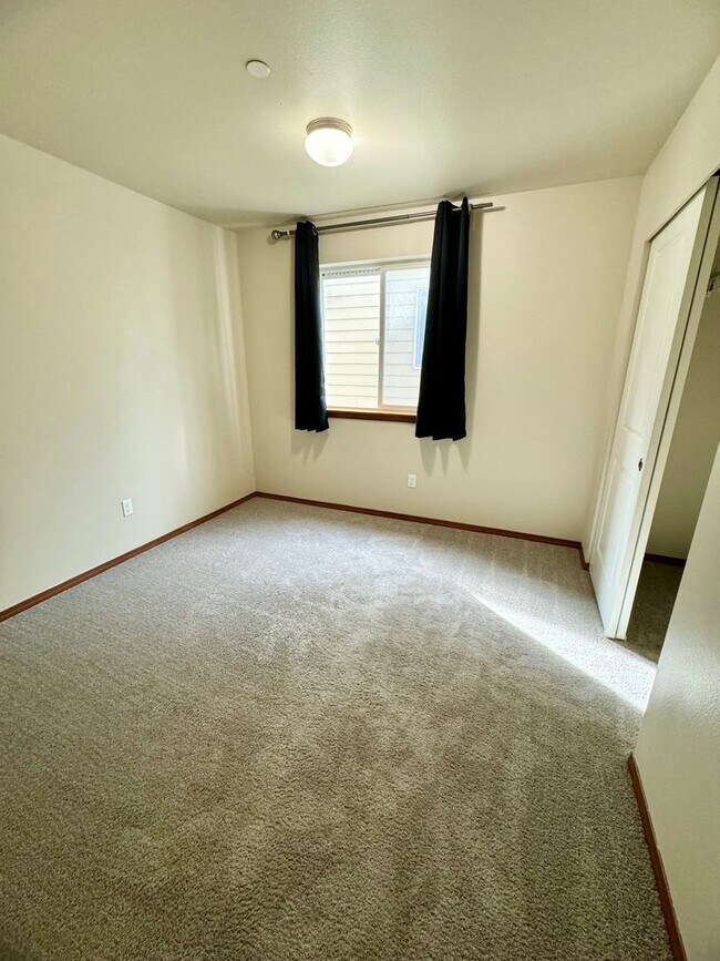 Building Photo - Nice Home in Bremerton!