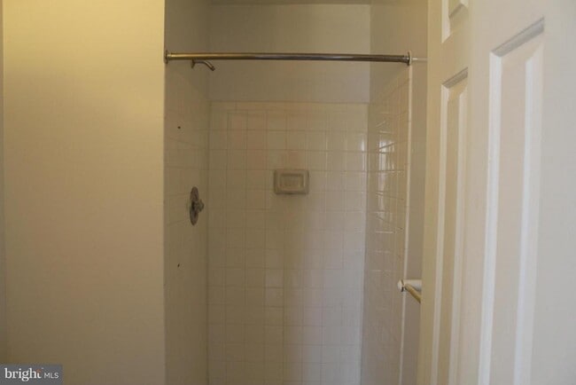 Building Photo - 1086 Travis Ln