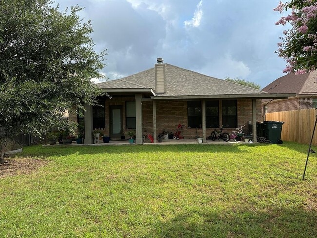 Building Photo - 14209 Naruna Way