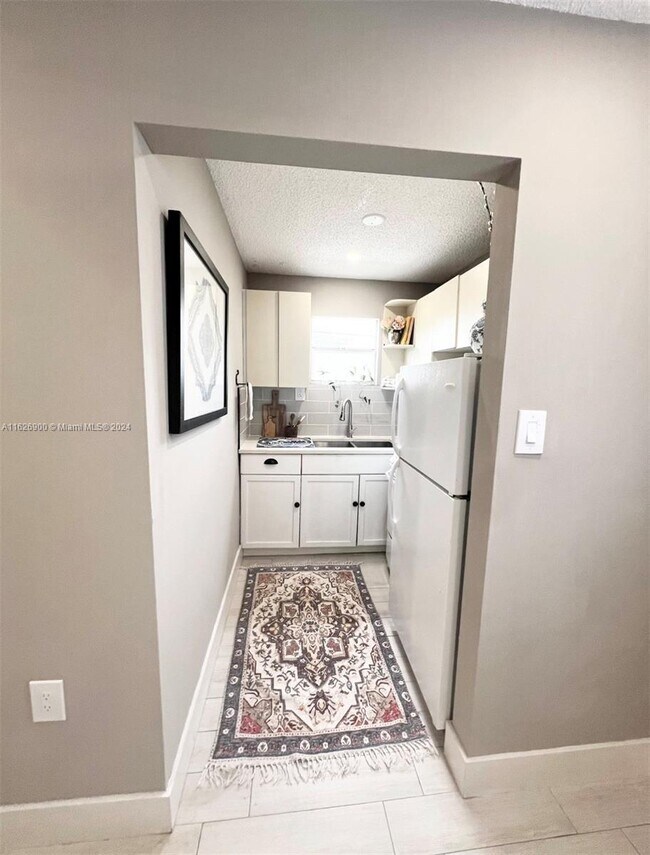 Building Photo - 11241 SW 7th Terrace