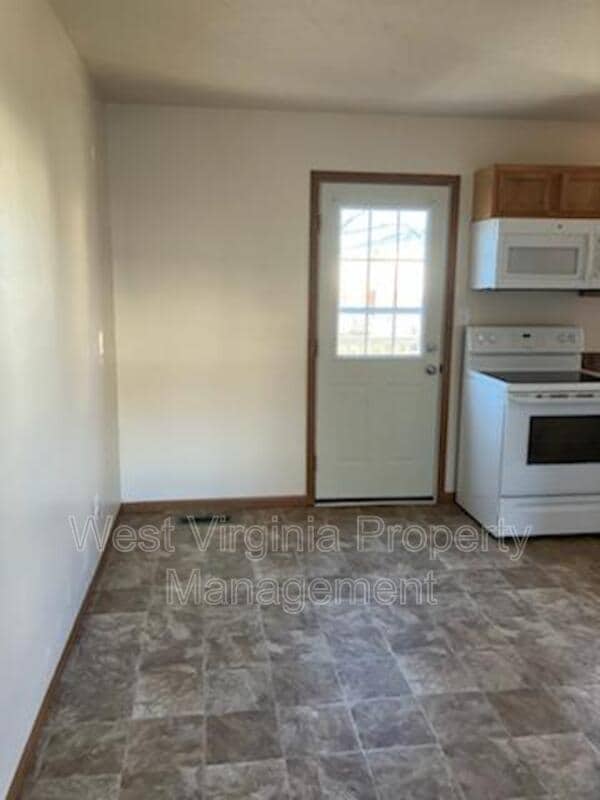 Building Photo - 143 Cardinal Wy