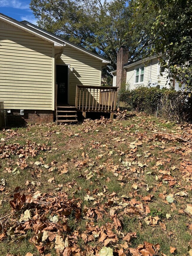 Building Photo - 3 Bedroom near Greenville Hospital