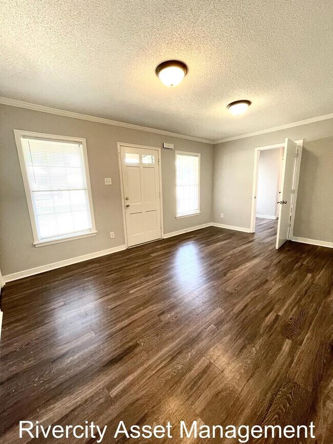 Building Photo - READY FOR MOVE IN!!!!