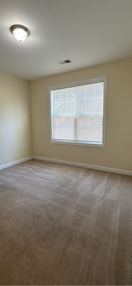 Building Photo - 62 Windgate Cir