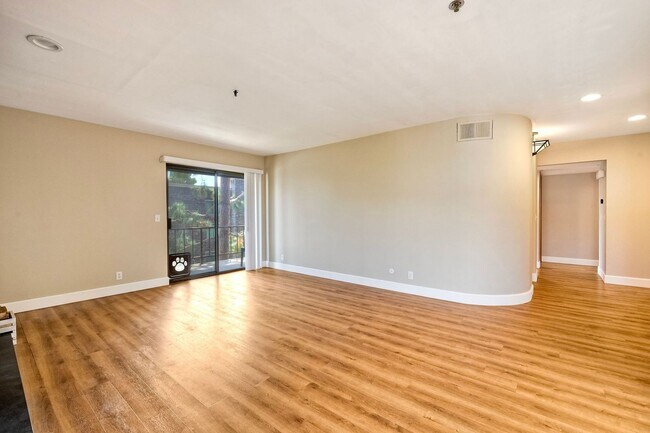 Building Photo - 5780 Friars Rd