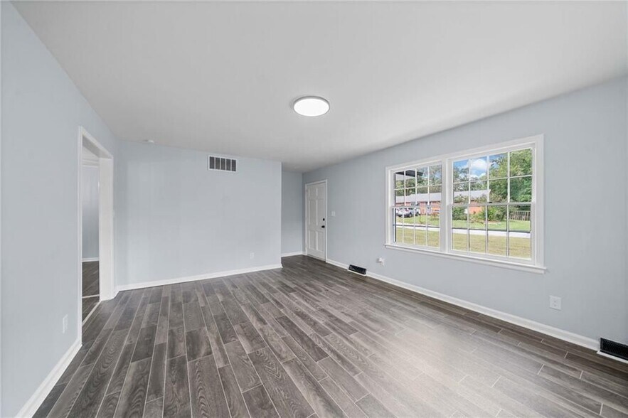 Building Photo - 463 Flint Trail