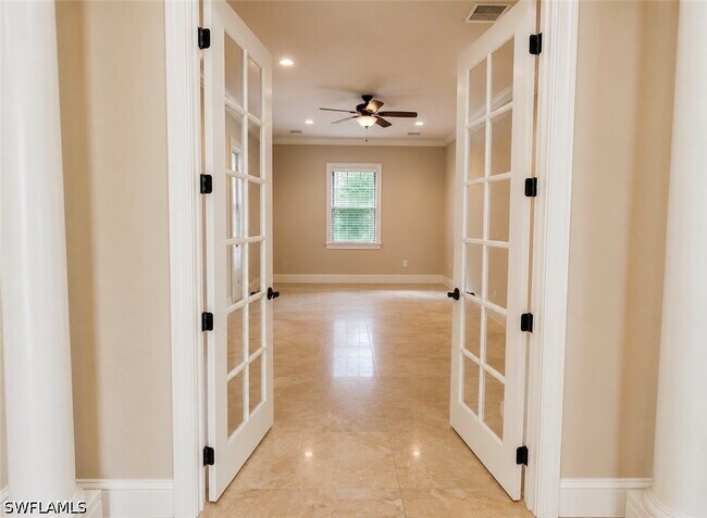 Building Photo - 2915 Coco Lakes Dr