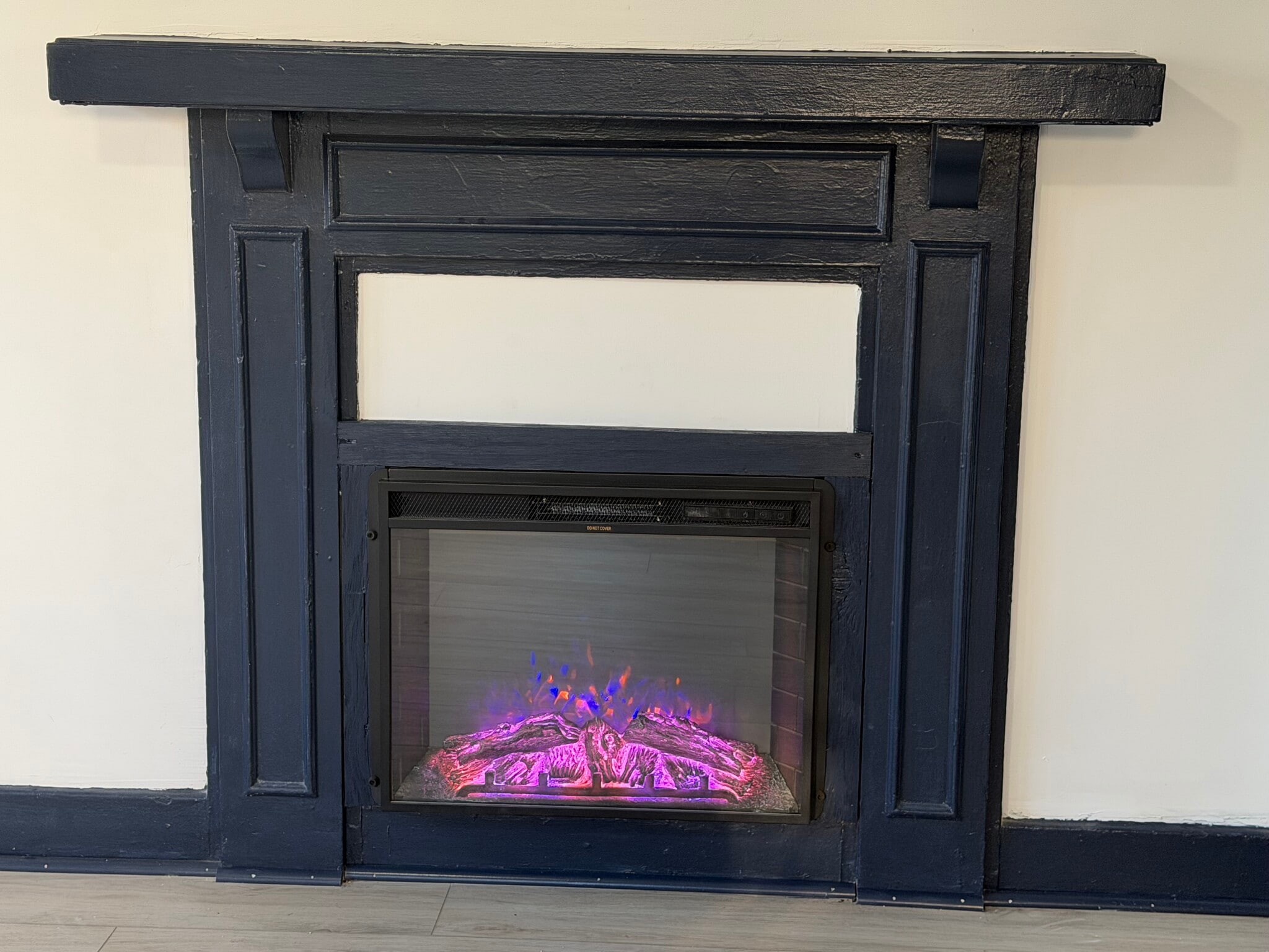 Electric LED fireplace - 2113 1/2 Aaron St