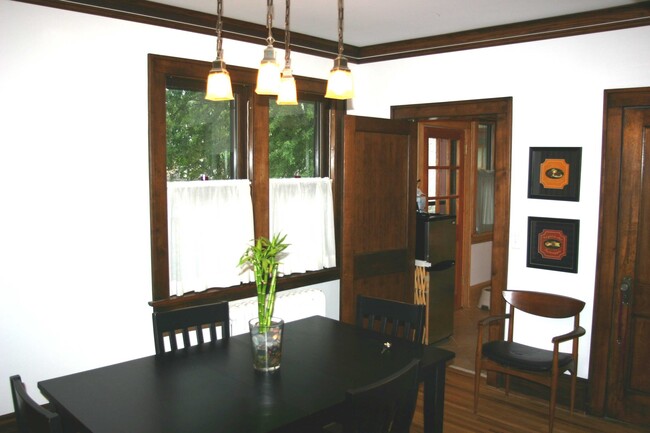 Dining Room 1 - 707 W 44th St