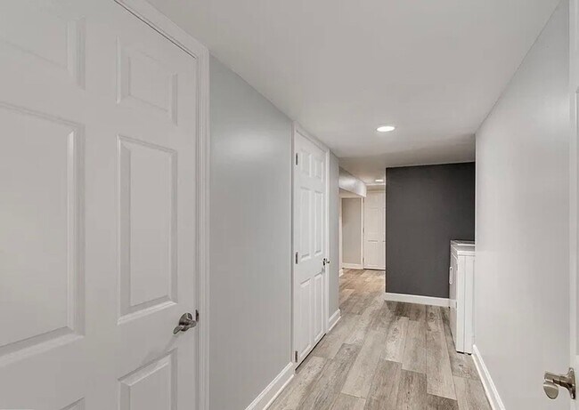 Building Photo - Stylish, Renovated Home Near Downtown Baltimore! W/D! Central Air! Close to Johns Hopkins Main Ca...