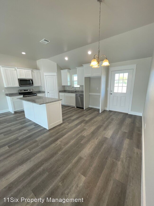 Building Photo - 4 br, 2 bath House - 129 Kat's Ave