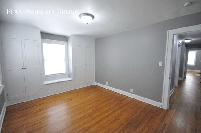 Building Photo - 1499 Perry St