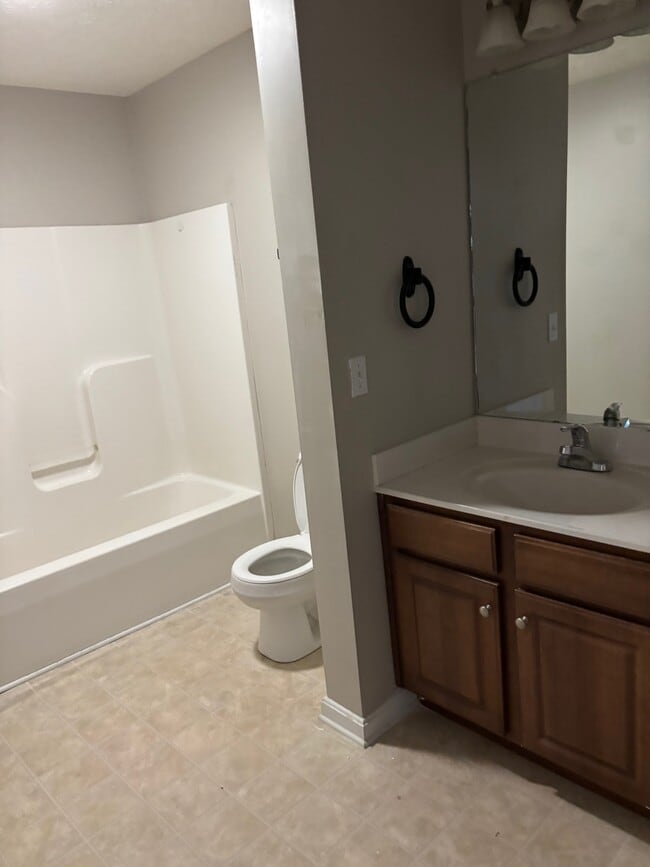 Building Photo - 125 Emory Ct