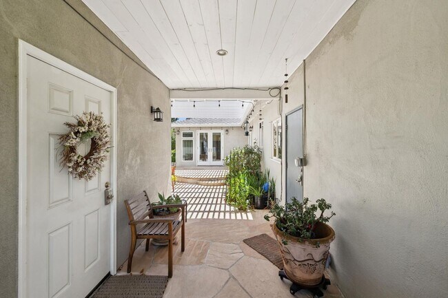 Building Photo - Beautiful Ranch Home with Bonus Room & Detached ADU | Minutes to Downtown