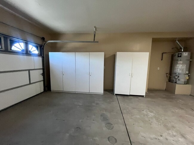 Building Photo - 1762 Champagne St