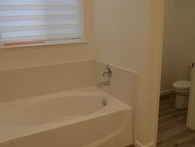 Building Photo - 4450 Lacy Ln