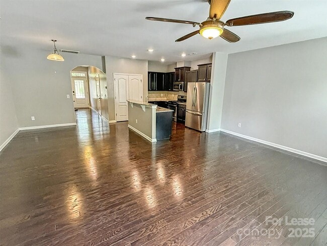Building Photo - 2752 Sawbridge Ln