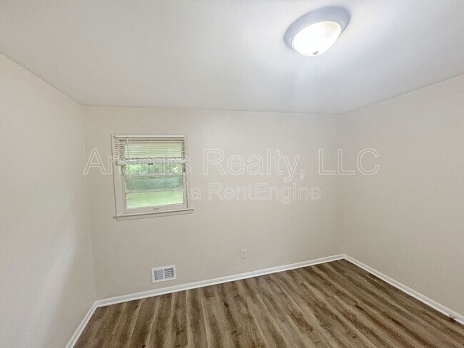 Building Photo - 6290 Duran Ct