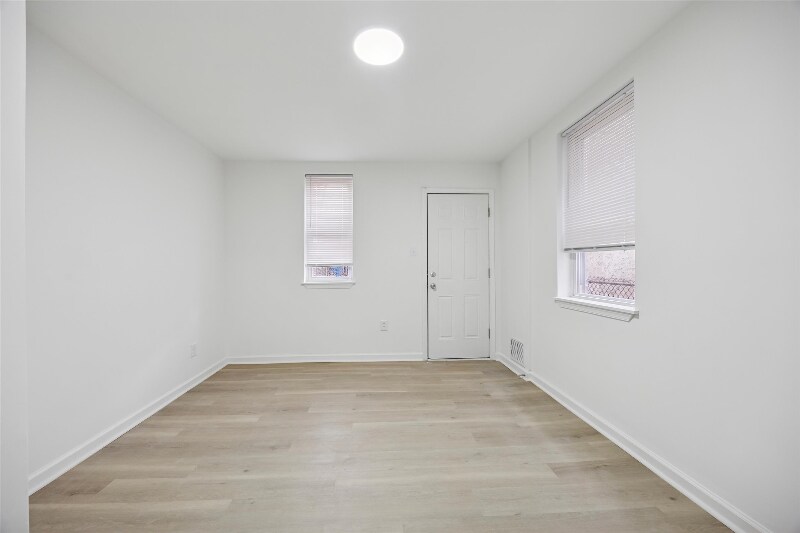 Building Photo - 228 Berkley St