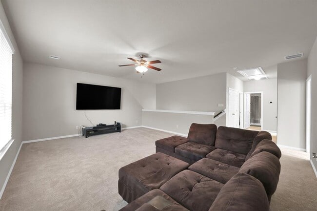 Building Photo - 17052 Easter Lily Dr