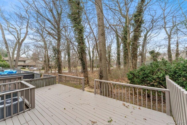 Building Photo - 277 Vista Dr