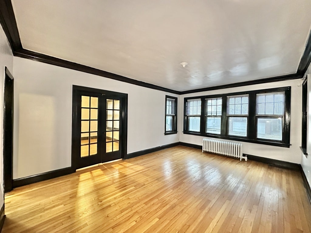 Building Photo - 415 E 80th St