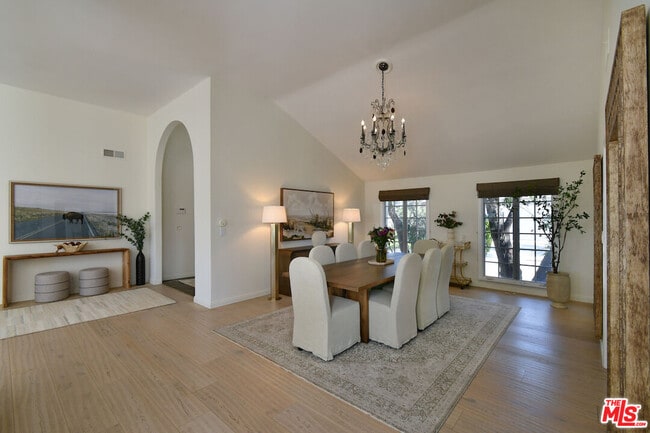 Building Photo - 3635 Fawndale Pl