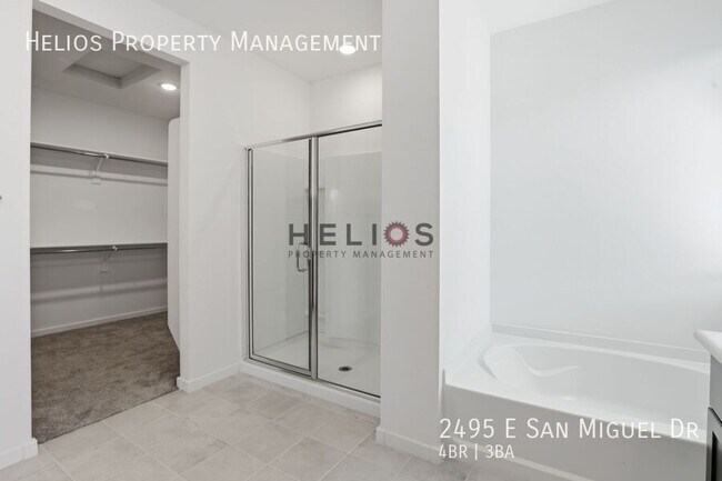 Building Photo - 2495 E San Miguel Dr