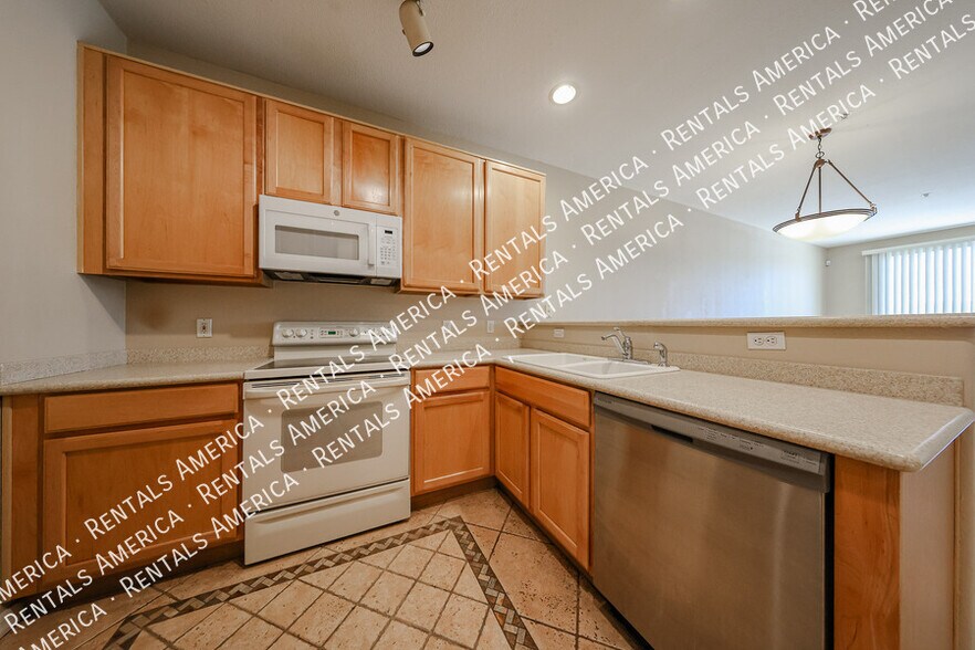Building Photo - 6535 E Superstition Springs Blvd