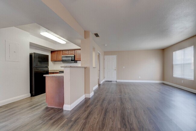 Building Photo - 6800 E Lake Mead Blvd