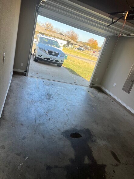 Building Photo - 1920 Elizabeth St