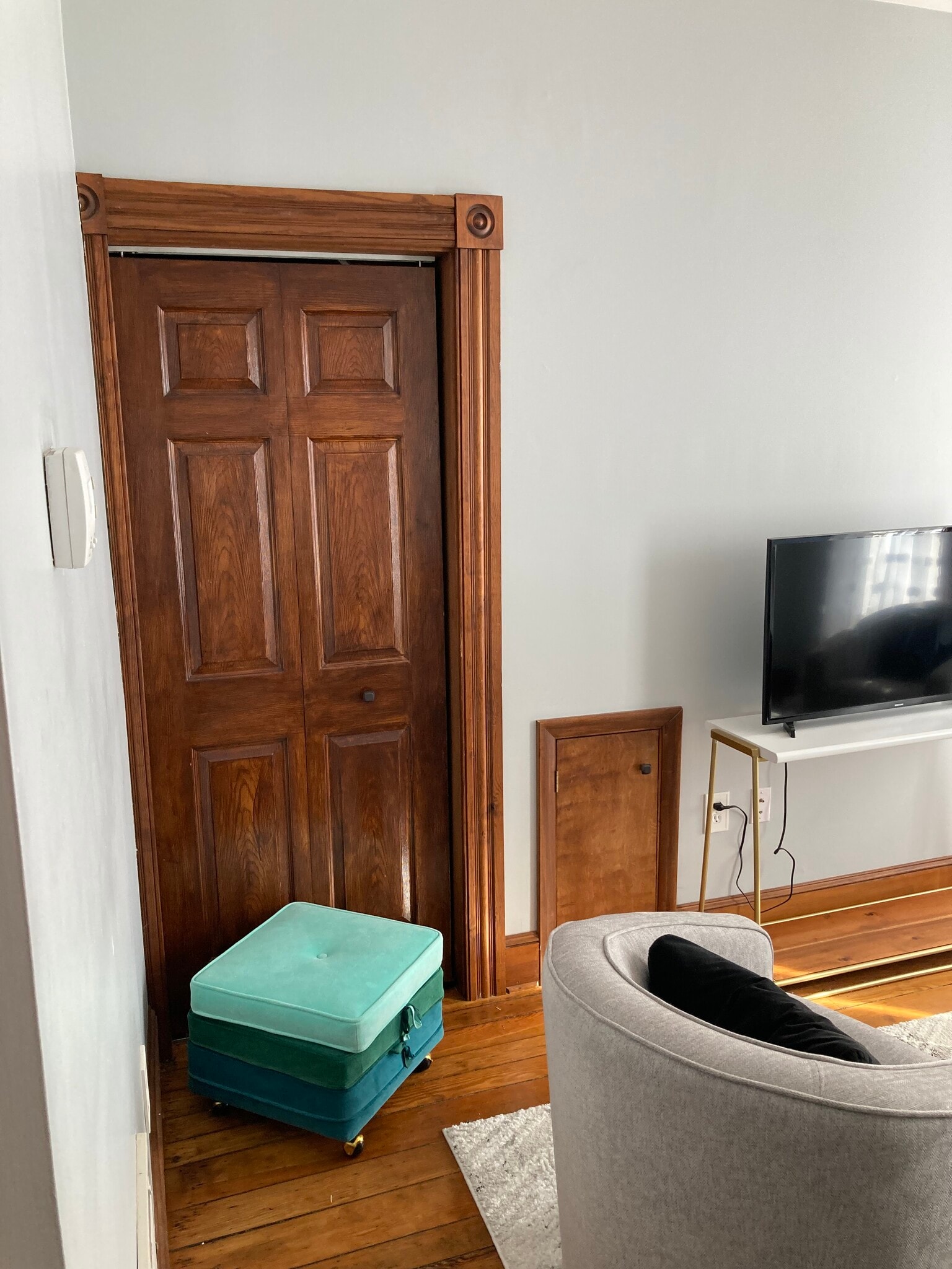 Living Room - 50 Cornhill St
