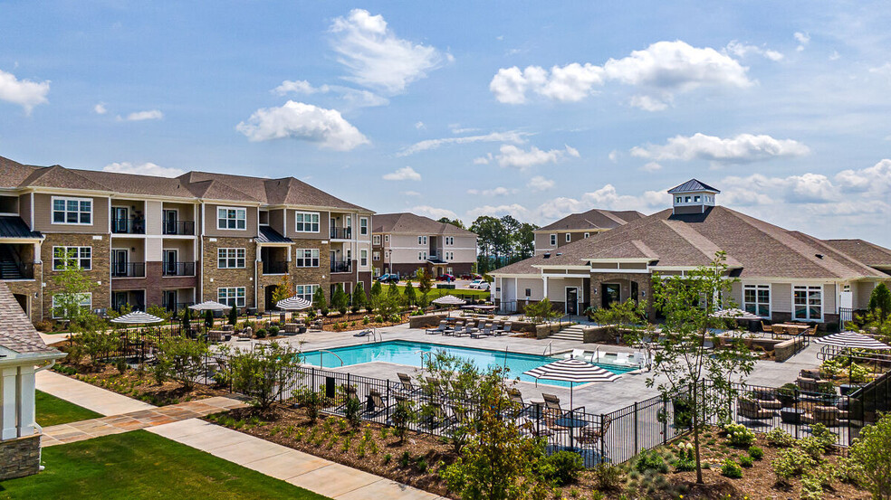 Primary Photo - River Oaks Landing