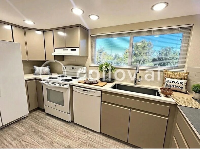 Building Photo - 7451 NE 146th St