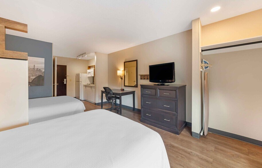 Building Photo - Furnished Studio-Fort Lauderdale - Deerfield Beach