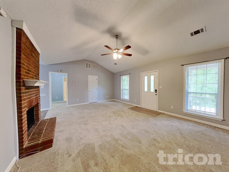 Building Photo - 184 Bradford Pl