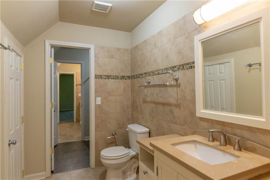 Building Photo - 1371 Clermont Ave