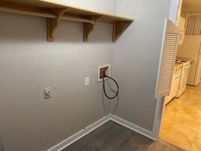 Building Photo - 4036 Maritimes Ct