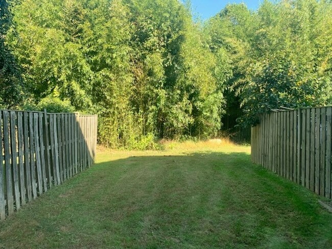 Building Photo - Welcome home!